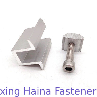 A braçadeira de alumínio meados de da montagem de painel solar com encanta o parafuso de tampão da cabeça de soquete