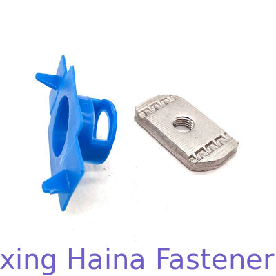 Os produtos solares de alta qualidade saltam porca com asa plástica